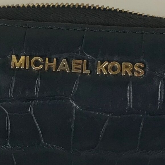 Michael Kors Leather Croc Animal Zippy Zip Wallet Phone Organizer Clutch Cards - Picture 11 of 16